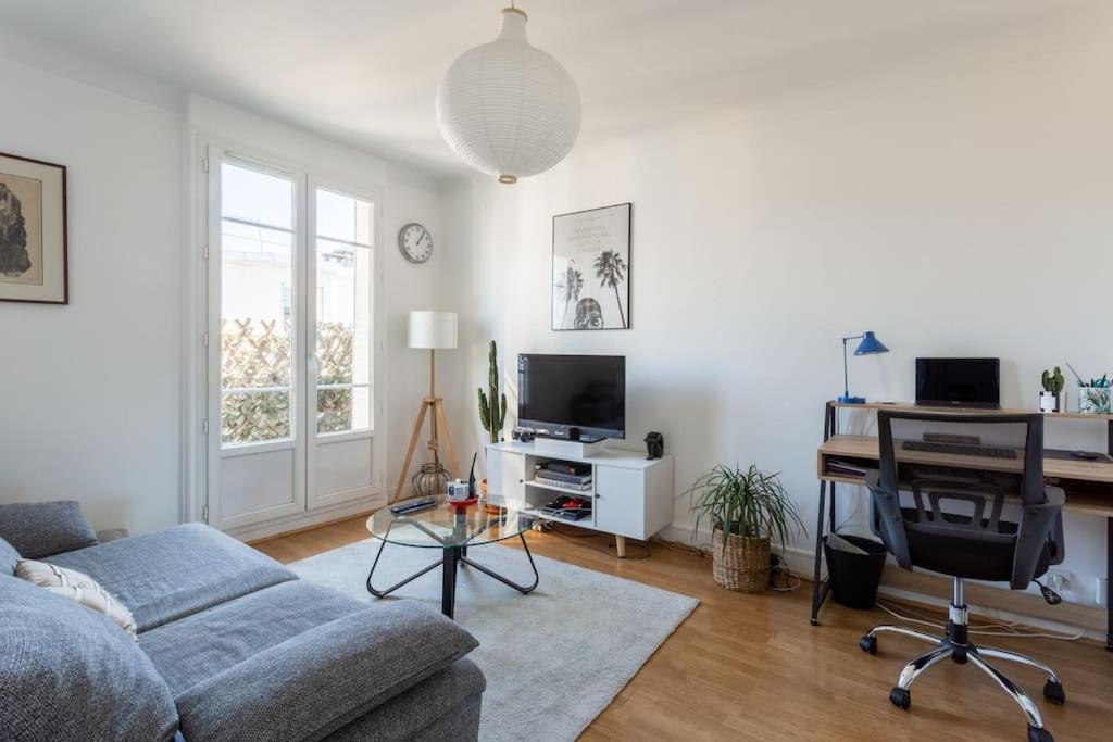 Gaspar - 2 Pieces Au Dernier Etage Avec Balcon Boulogne-Billancourt Exterior foto
